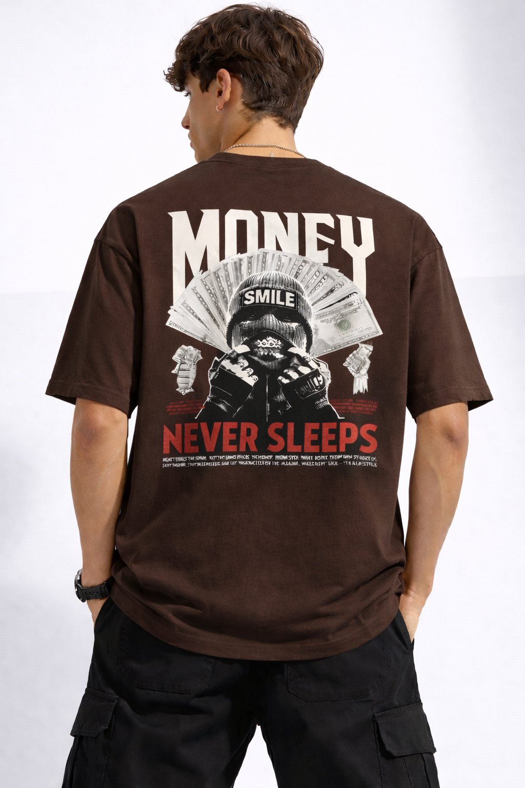 STREEX Oversized Graphic T-Shirt – “Money Never Sleeps” Edition