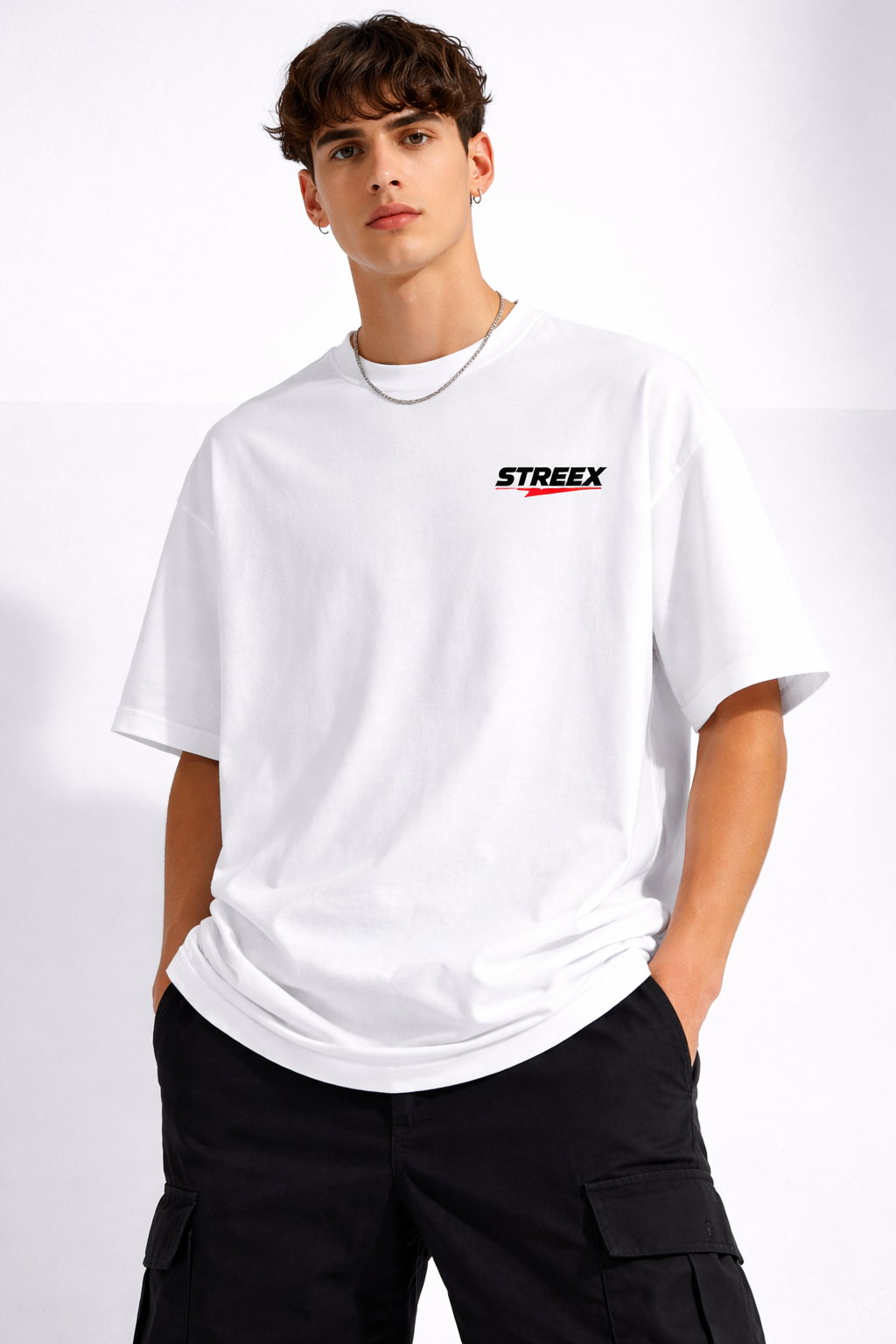 STREEX Oversized Graphic T-Shirt – “Money Never Sleeps” Edition